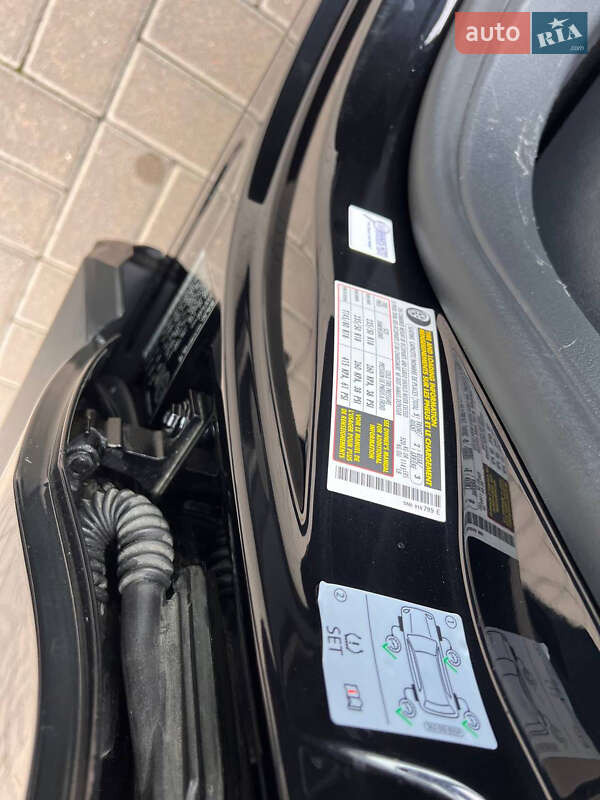 Внедорожник / Кроссовер Volkswagen Tiguan 2015 в Ровно