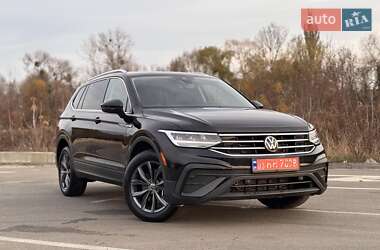 Внедорожник / Кроссовер Volkswagen Tiguan 2022 в Ирпене