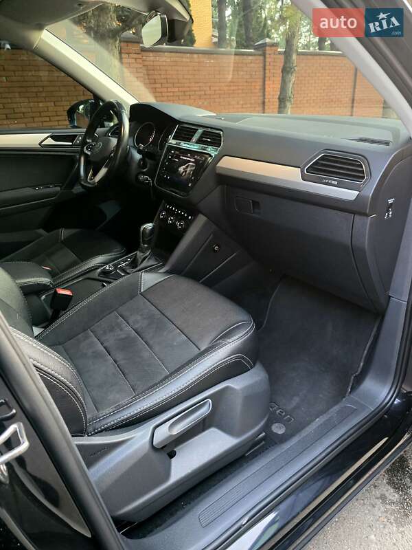 Внедорожник / Кроссовер Volkswagen Tiguan 2017 в Днепре фото 29 Внедорожник / Кроссовер Volkswagen Tiguan 2017 в Днепре