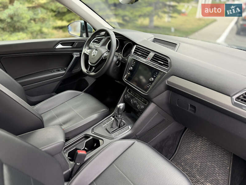 Внедорожник / Кроссовер Volkswagen Tiguan 2020 в Одессе