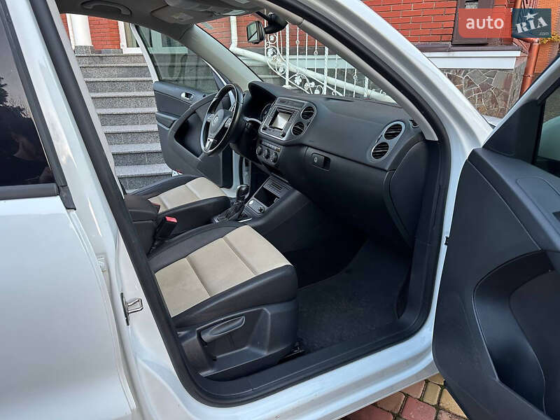 Внедорожник / Кроссовер Volkswagen Tiguan 2016 в Киеве