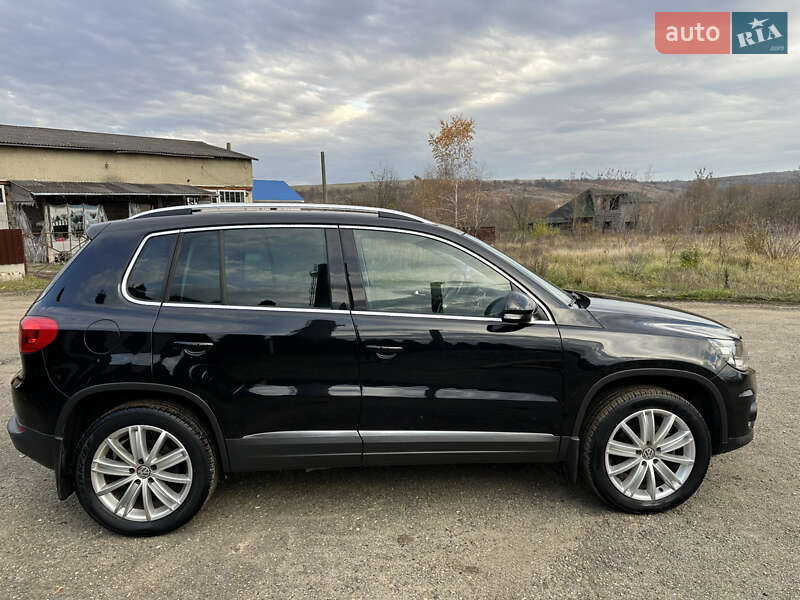 Внедорожник / Кроссовер Volkswagen Tiguan 2015 в Тлумаче