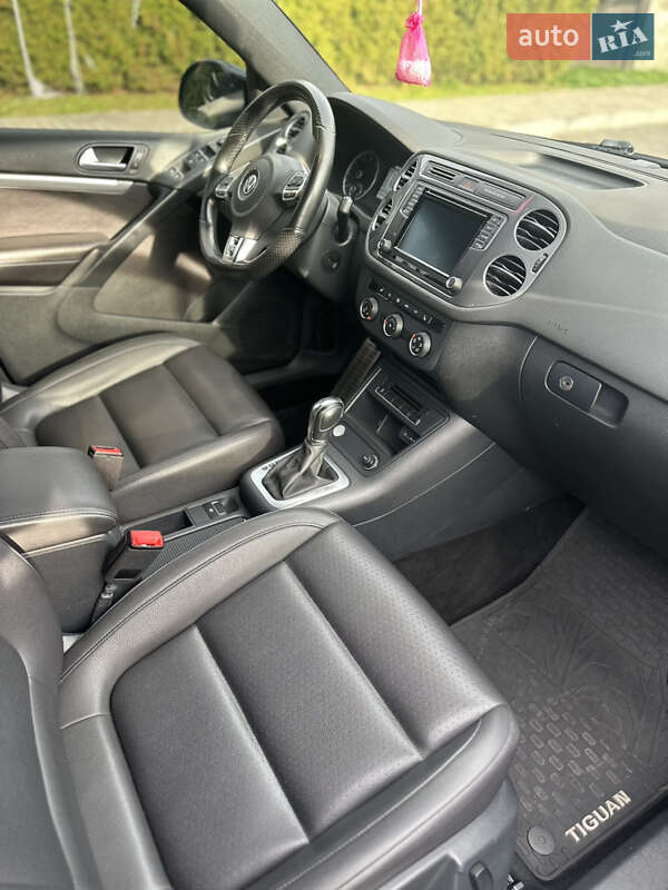 Позашляховик / Кросовер Volkswagen Tiguan 2016 в Луцьку