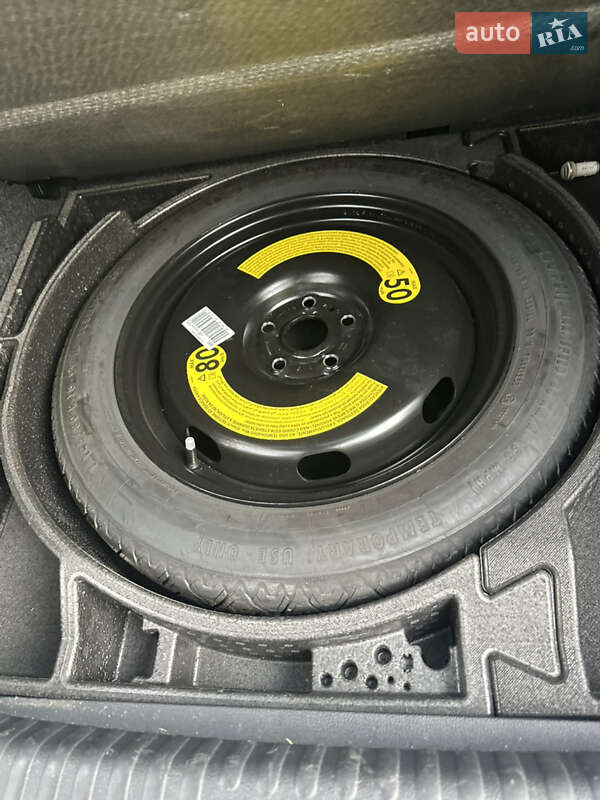 Позашляховик / Кросовер Volkswagen Tiguan 2016 в Луцьку