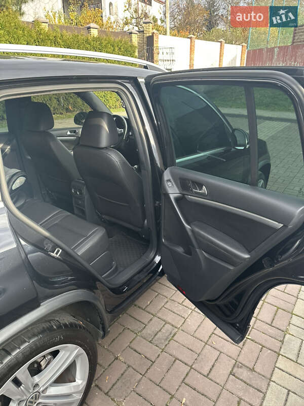 Позашляховик / Кросовер Volkswagen Tiguan 2016 в Луцьку