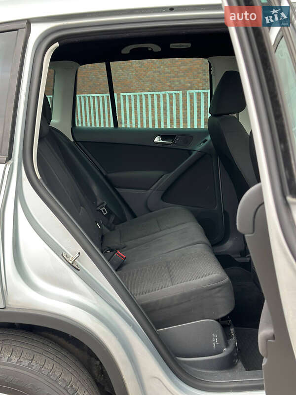 Внедорожник / Кроссовер Volkswagen Tiguan 2013 в Днепре