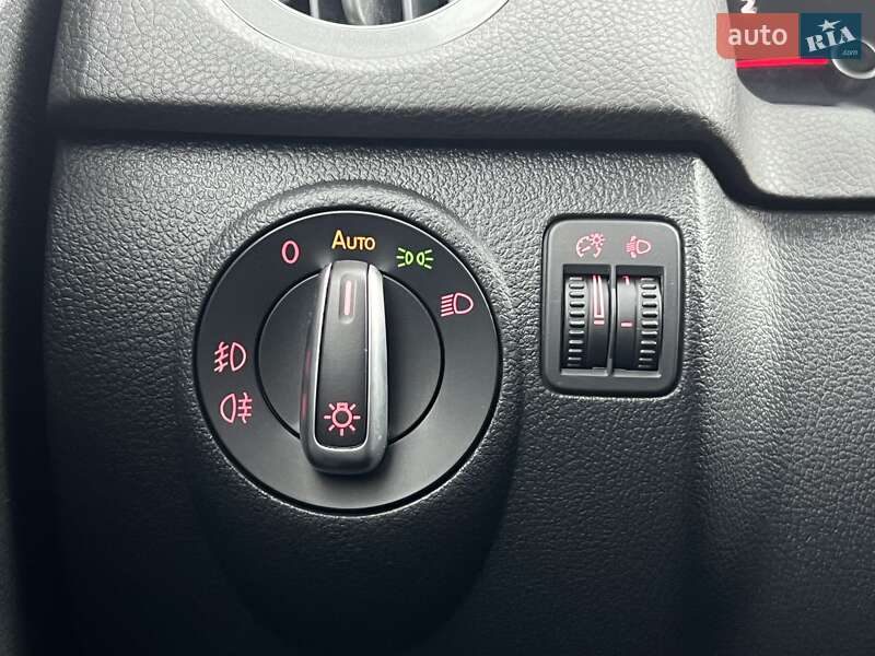 Позашляховик / Кросовер Volkswagen Tiguan 2015 в Львові