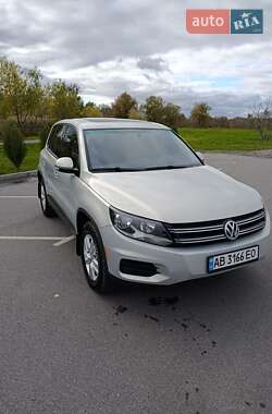 Внедорожник / Кроссовер Volkswagen Tiguan 2012 в Хмельнике