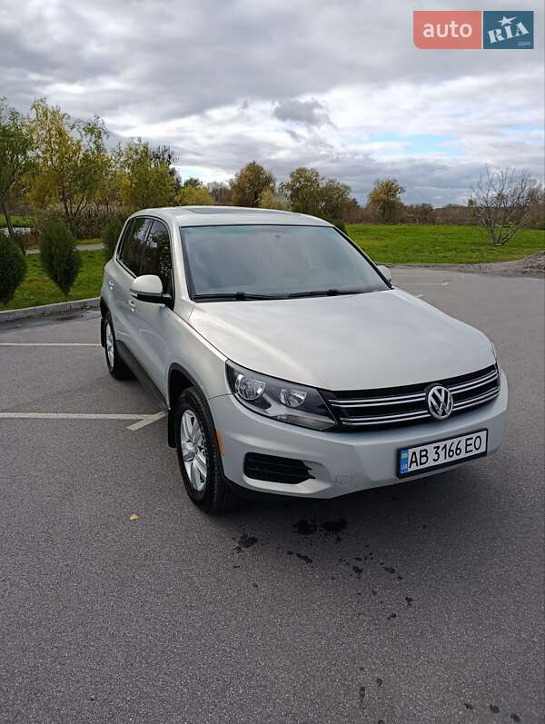 Внедорожник / Кроссовер Volkswagen Tiguan 2012 в Хмельнике