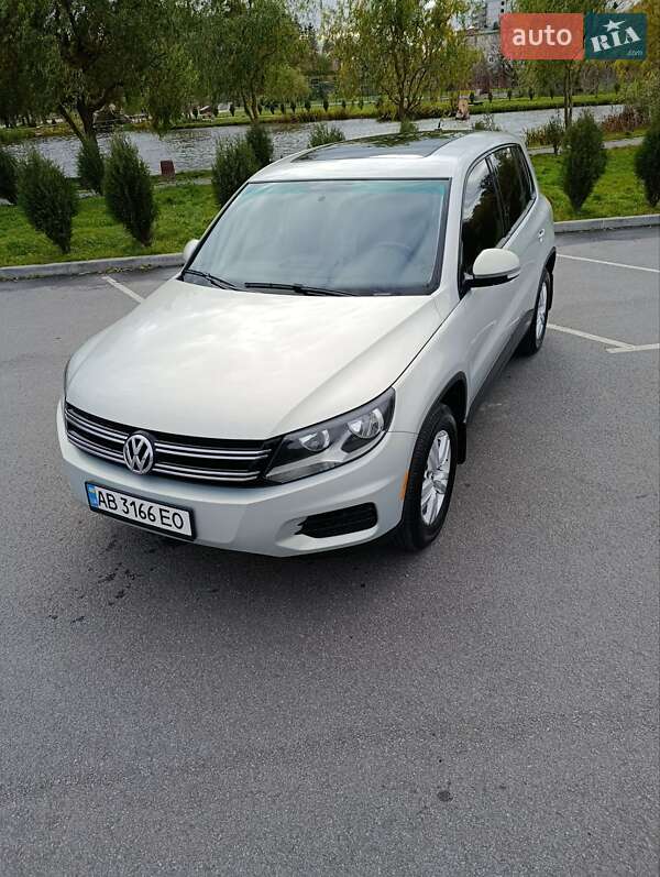 Внедорожник / Кроссовер Volkswagen Tiguan 2012 в Хмельнике