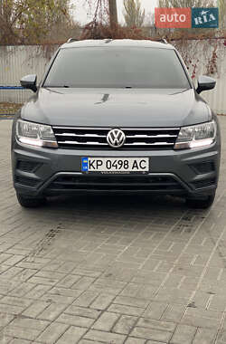 Внедорожник / Кроссовер Volkswagen Tiguan 2019 в Запорожье