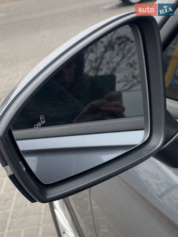 Внедорожник / Кроссовер Volkswagen Tiguan 2019 в Запорожье