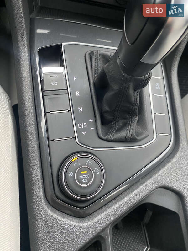 Внедорожник / Кроссовер Volkswagen Tiguan 2019 в Запорожье