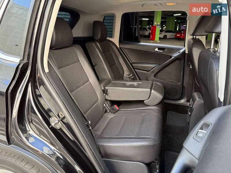 Внедорожник / Кроссовер Volkswagen Tiguan 2012 в Киеве фото 11 Внедорожник / Кроссовер Volkswagen Tiguan 2012 в Киеве