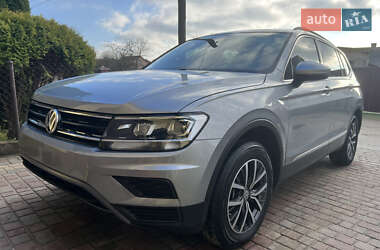 Внедорожник / Кроссовер Volkswagen Tiguan 2019 в Львове