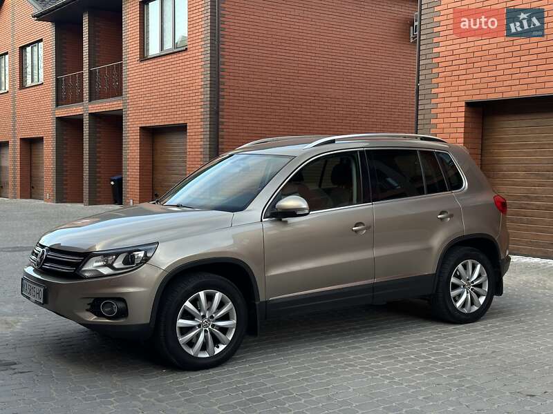 Внедорожник / Кроссовер Volkswagen Tiguan 2014 в Виннице