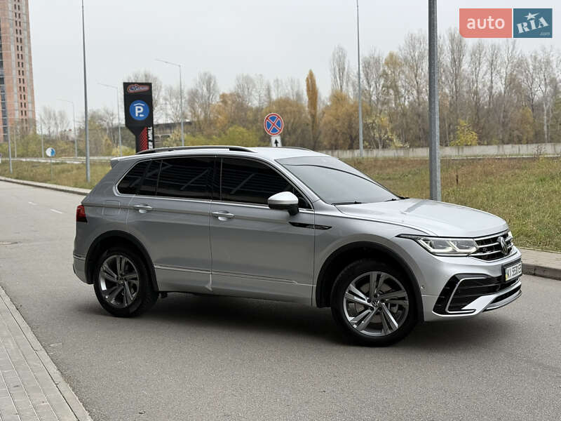 Внедорожник / Кроссовер Volkswagen Tiguan 2023 в Киеве