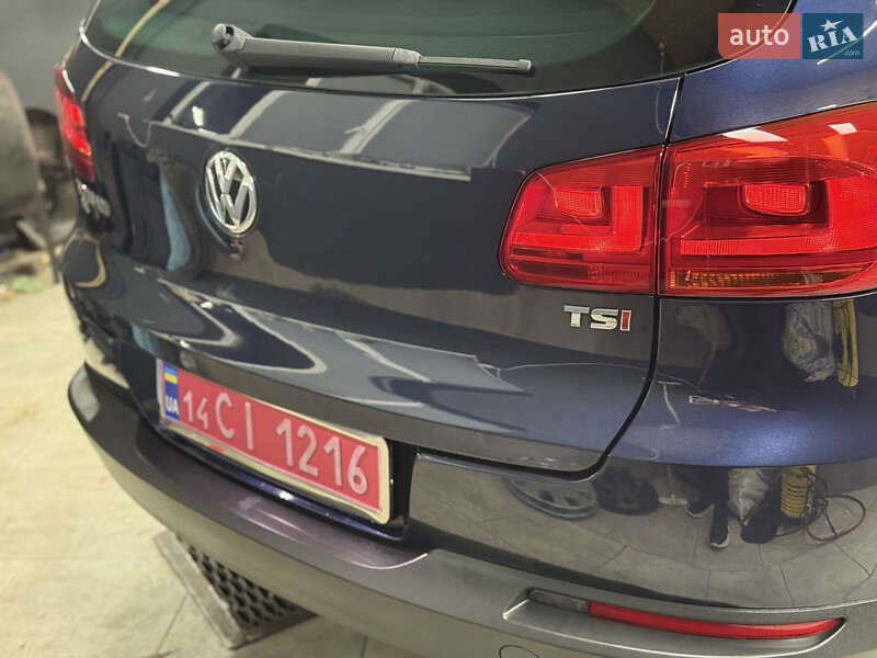 Внедорожник / Кроссовер Volkswagen Tiguan 2015 в Бориславе