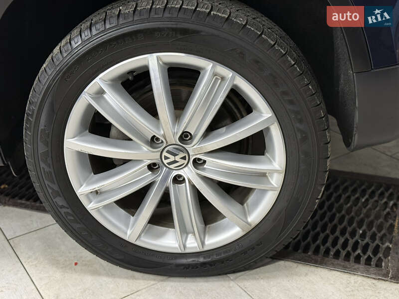 Внедорожник / Кроссовер Volkswagen Tiguan 2015 в Бориславе