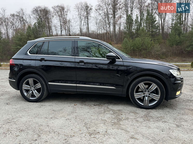 Внедорожник / Кроссовер Volkswagen Tiguan 2017 в Бережанах