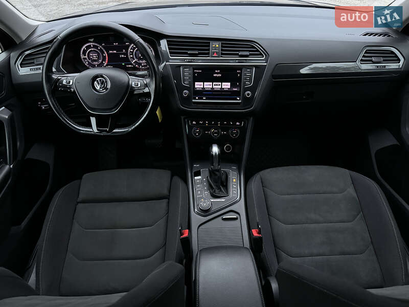 Внедорожник / Кроссовер Volkswagen Tiguan 2017 в Бережанах