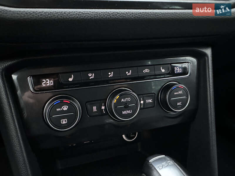 Внедорожник / Кроссовер Volkswagen Tiguan 2017 в Бережанах