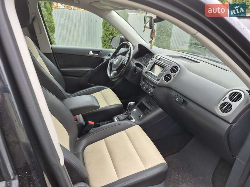 Внедорожник / Кроссовер Volkswagen Tiguan 2016 в Снятине