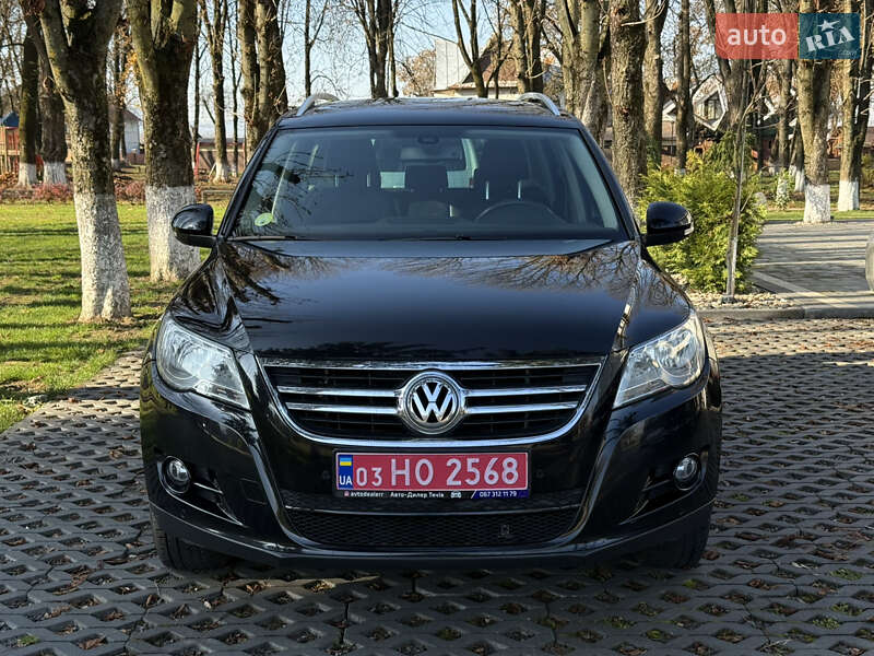 Внедорожник / Кроссовер Volkswagen Tiguan 2011 в Тячеве
