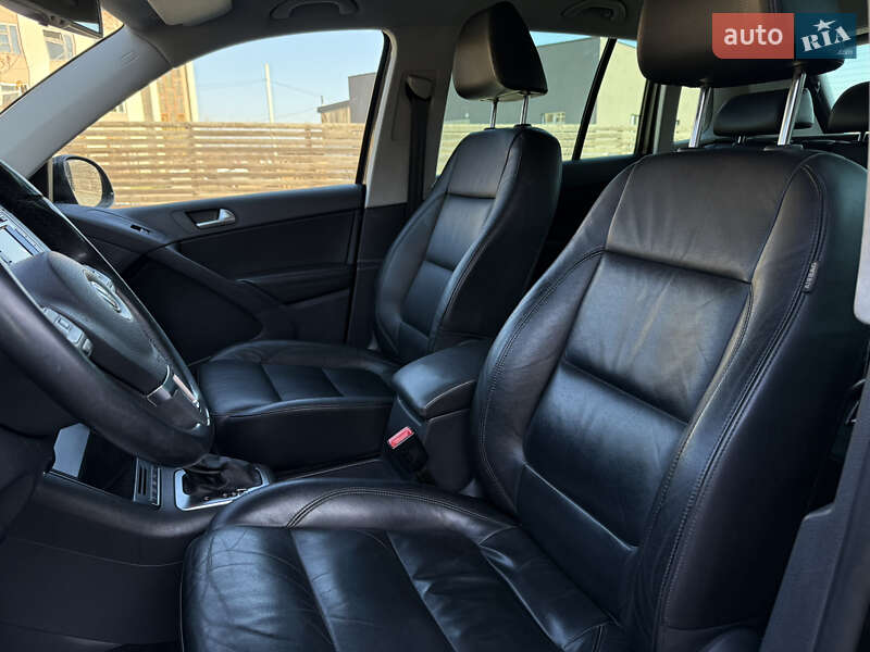 Внедорожник / Кроссовер Volkswagen Tiguan 2011 в Тячеве