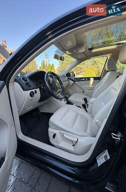 Внедорожник / Кроссовер Volkswagen Tiguan 2015 в Ивано-Франковске