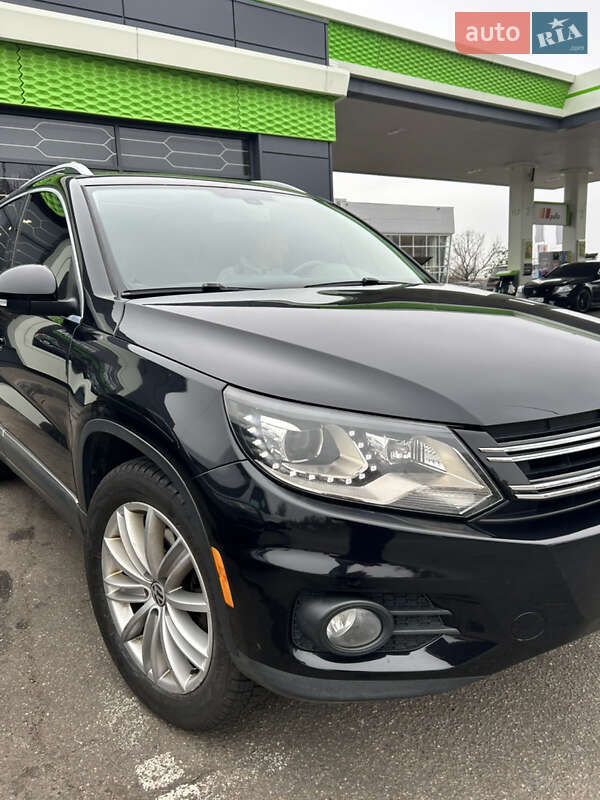 Внедорожник / Кроссовер Volkswagen Tiguan 2016 в Киеве