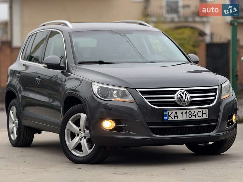 Позашляховик / Кросовер Volkswagen Tiguan 2010 в Бердичеві