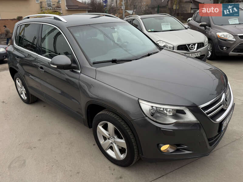 Позашляховик / Кросовер Volkswagen Tiguan 2010 в Бердичеві