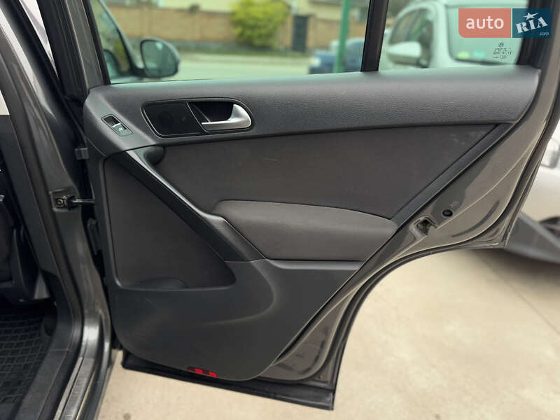 Позашляховик / Кросовер Volkswagen Tiguan 2010 в Бердичеві