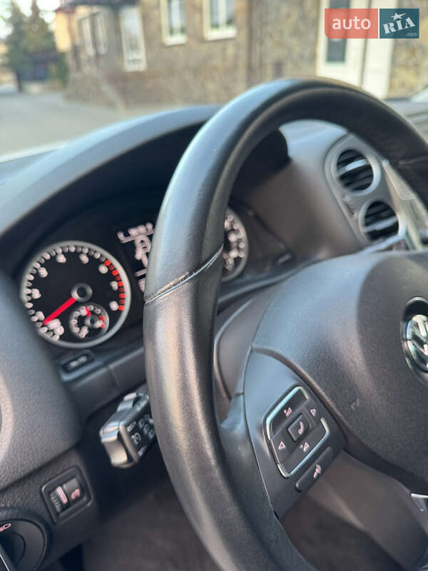 Позашляховик / Кросовер Volkswagen Tiguan 2017 в Володимирі