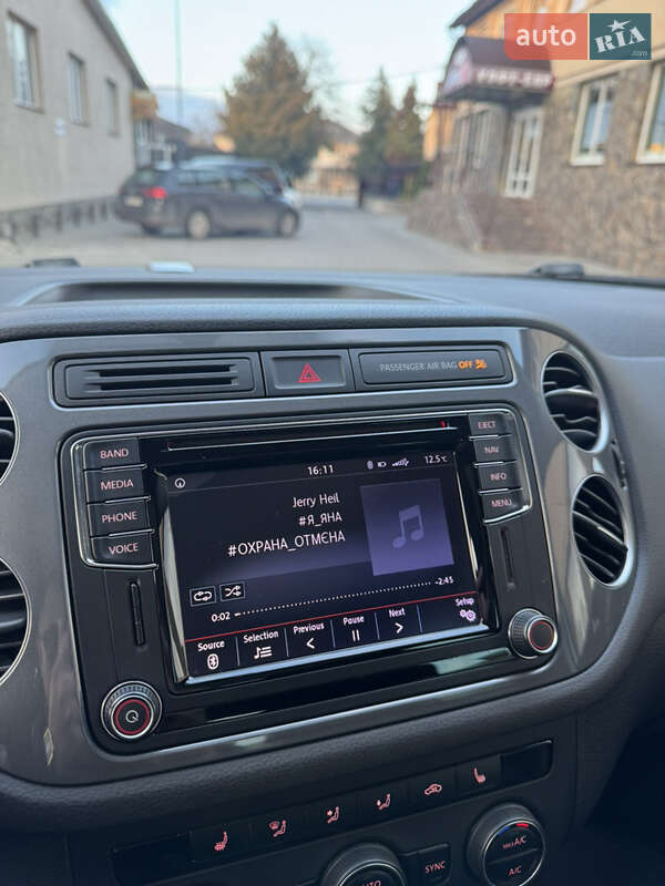 Позашляховик / Кросовер Volkswagen Tiguan 2017 в Володимирі