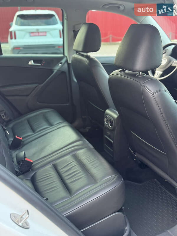 Позашляховик / Кросовер Volkswagen Tiguan 2017 в Володимирі