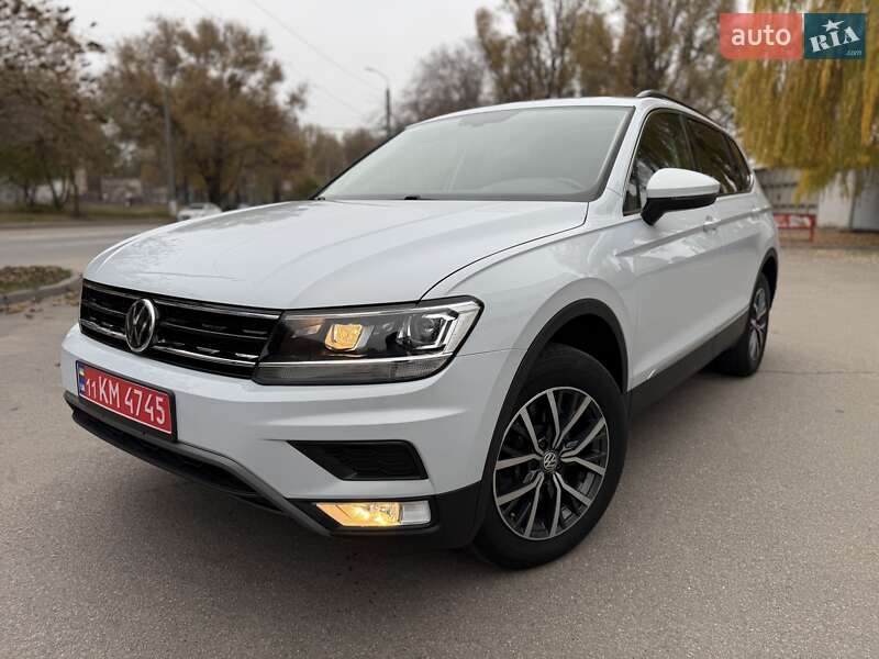 Внедорожник / Кроссовер Volkswagen Tiguan 2018 в Днепре