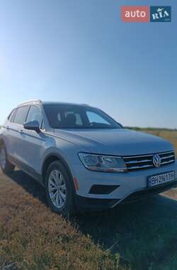 Внедорожник / Кроссовер Volkswagen Tiguan 2018 в Одессе