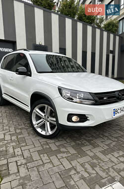 Позашляховик / Кросовер Volkswagen Tiguan 2015 в Львові