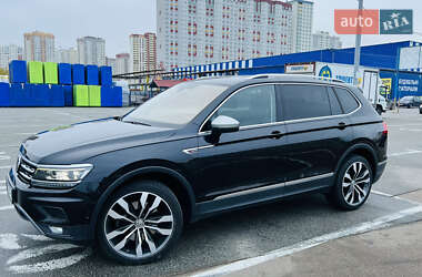 Позашляховик / Кросовер Volkswagen Tiguan 2018 в Києві
