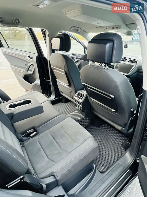 Внедорожник / Кроссовер Volkswagen Tiguan 2018 в Киеве фото 13 Внедорожник / Кроссовер Volkswagen Tiguan 2018 в Киеве