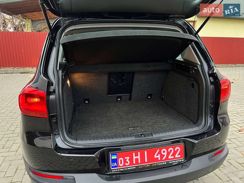 Внедорожник / Кроссовер Volkswagen Tiguan 2015 в Львове
