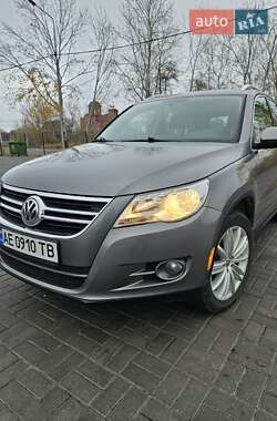 Внедорожник / Кроссовер Volkswagen Tiguan 2011 в Днепре