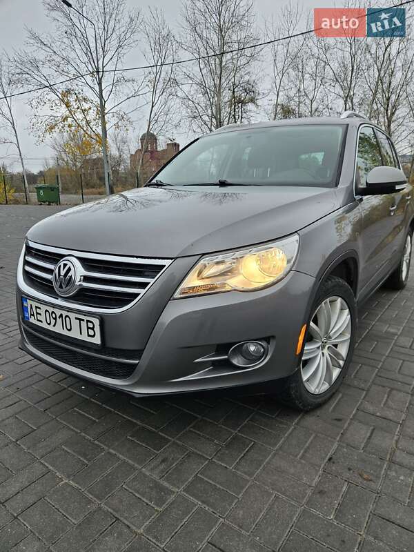 Volkswagen Tiguan 2011