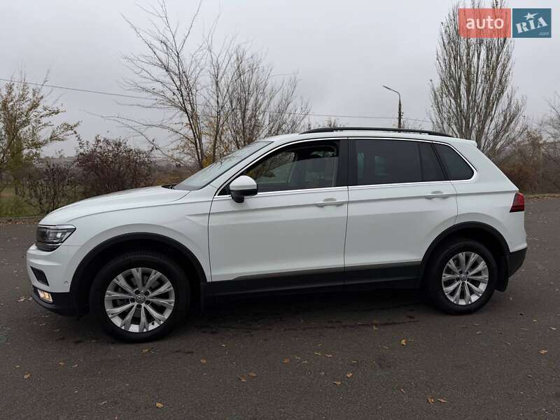 Позашляховик / Кросовер Volkswagen Tiguan 2017 в Кривому Розі