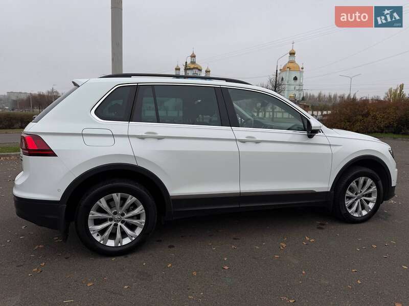 Позашляховик / Кросовер Volkswagen Tiguan 2017 в Кривому Розі