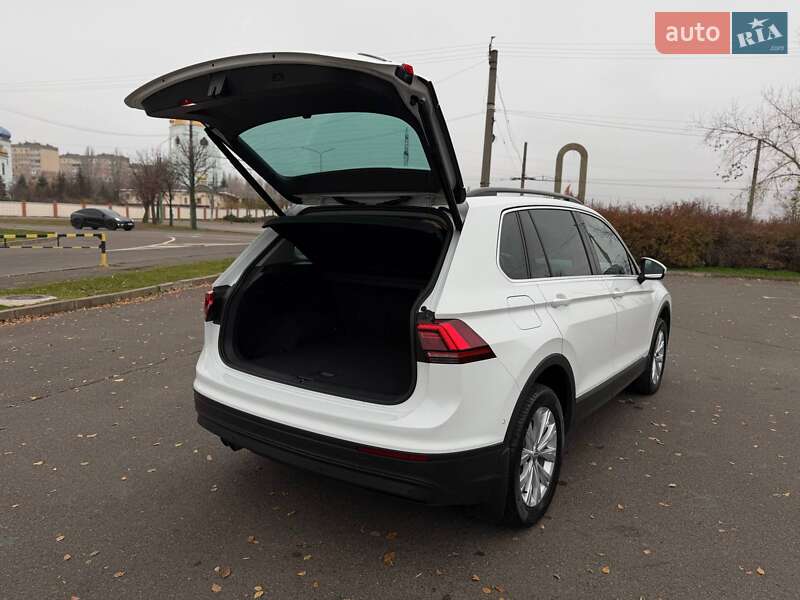 Позашляховик / Кросовер Volkswagen Tiguan 2017 в Кривому Розі