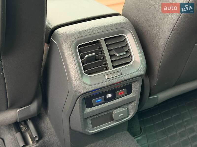 Позашляховик / Кросовер Volkswagen Tiguan 2017 в Кривому Розі