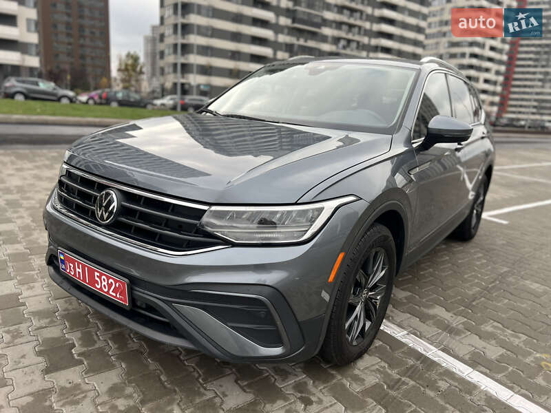 Внедорожник / Кроссовер Volkswagen Tiguan 2024 в Киеве